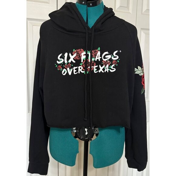 Six Flags Over Texas Short Black Pullover Hoodie Jacket Women's Jr. Size Large - Picture 1 of 14